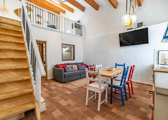 بيت للعطل House In The Historic Center-