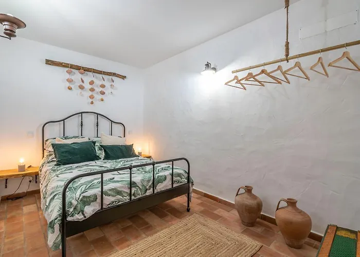 House In The Historic Center- بيت للعطل بورتيماو
