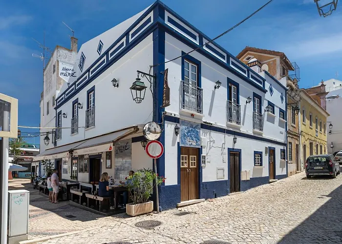 House In The Historic Center- بيت للعطل بورتيماو