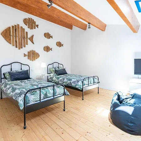 בית נופש House In The Historic Center- *