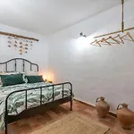 House In The Historic Center- 度假居 波尔蒂芒